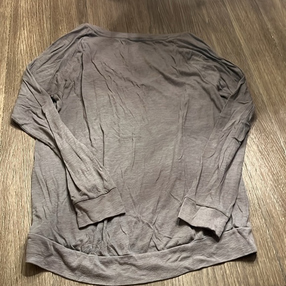 Women’s PINK long sleeve - Picture 3 of 3